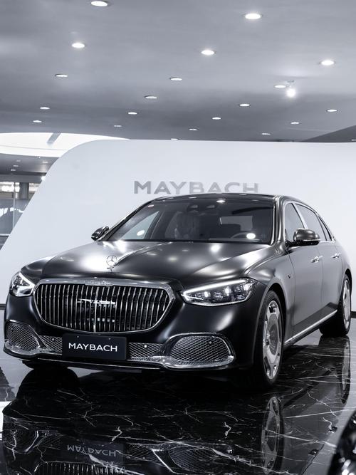 重庆九龙坡区展建隆企业管理咨询岚图汽车的售后服务让用户无忧出行，迈巴赫未来的豪华车趋势